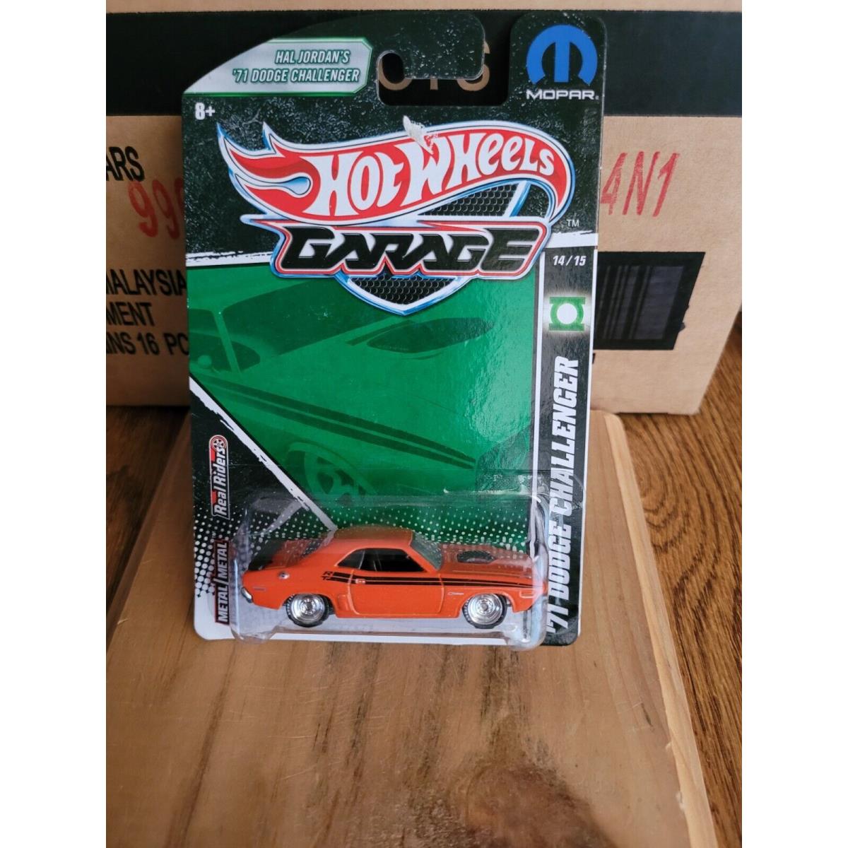 Hot Wheels Garage Real Rider`s `71 Dodge Challenger