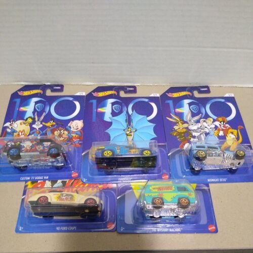 Hot Wheels WB 100 5 Car Set. Scooby Looney Tunes Bugs Road Runner