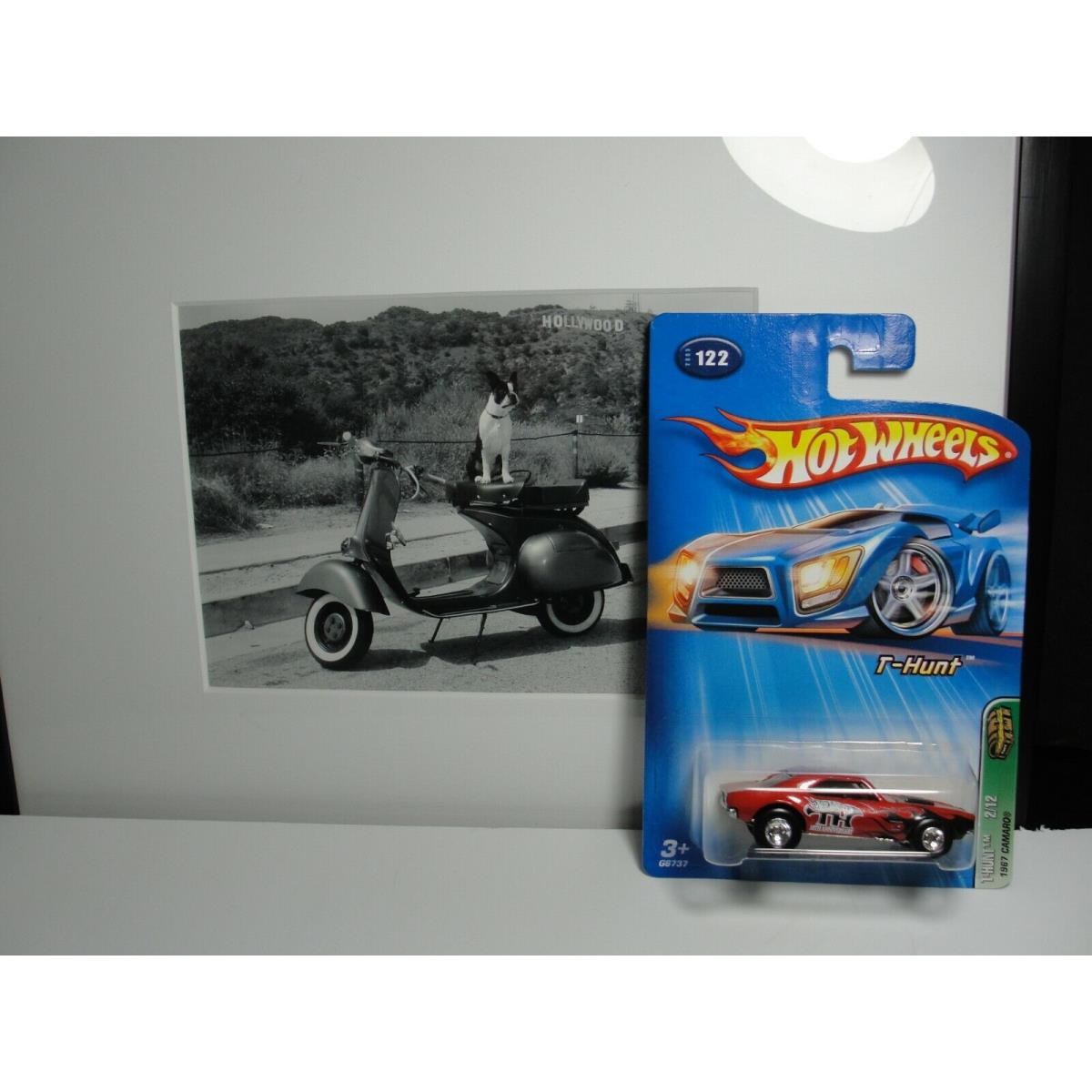 2005 Hot Wheels Super Treasure Hunt 122 67 Camaro with Protector 2/12