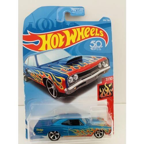 Hot Wheels Flames 7/10 `69 Dodge Coronet Superbee Car Figure 206/365