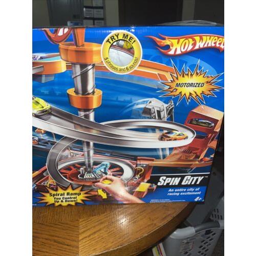 2007 Hot Wheels Spin City Flip N GO Playset Complete IN Box