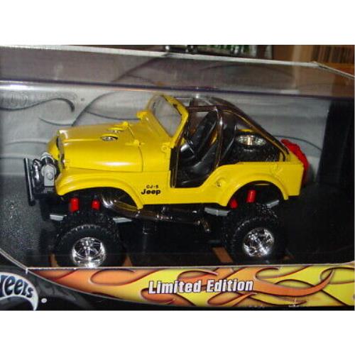 Hot Wheels Jeep CJ-5 Modified Collectible Still -yellow 1/18