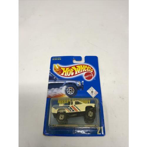 Hot Wheels Blue Card 2 Nissan Hardbody Cts Wheels White 1989 Busted Bubble
