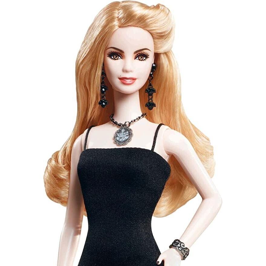 The Twilight Saga Rosalie Barbie Collector/new/nrfb