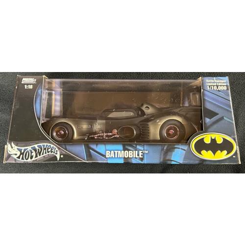 Hot Wheels Metal Collection 1/18 Scale Diecast Batmobile Battle