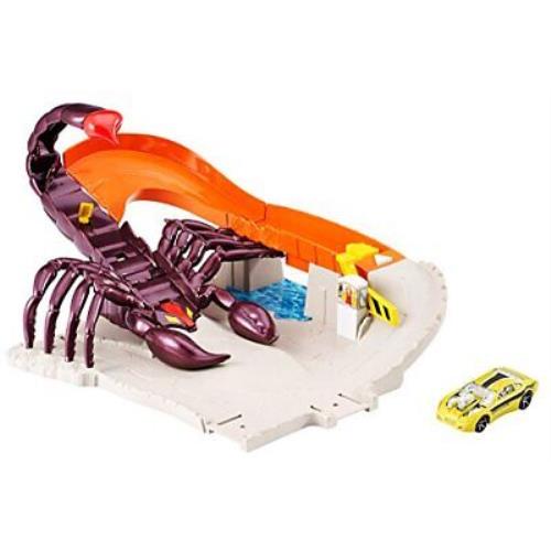 Hot Wheels Scorpion City Track Set