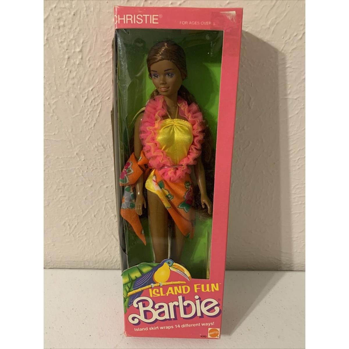 Vintage 1987 Barbie Island Fun Christie 4092 Lei Seahorse Comb Swimsuit AA Doll