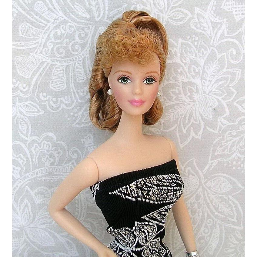 Barbie toy  - Light Brown Doll Hair, Brown Doll Eye