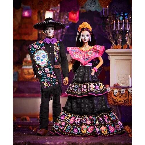 Barbie and Ken Dia De Muertos Doll Set 2021 Day of The Dead In Hand