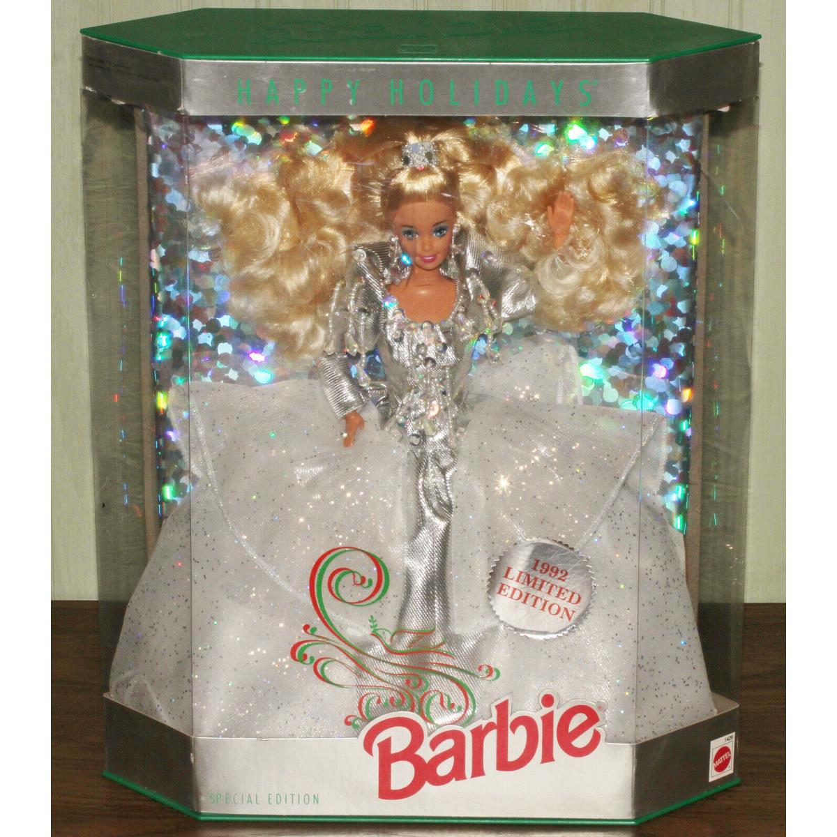 Vintage 1992 Special Limited Edition Happy Holidays Barbie Nrfb Mattel