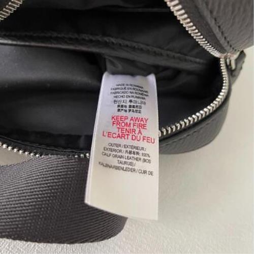 Burberry  bag  Neo Nylon shoulder bag - Black 14