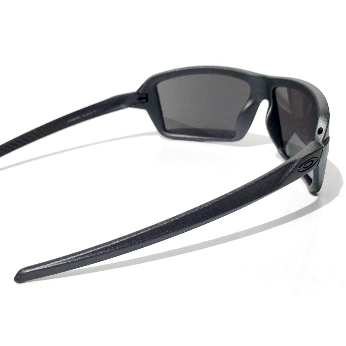Oakley sunglasses Cables - Grey Frame, Black Lens