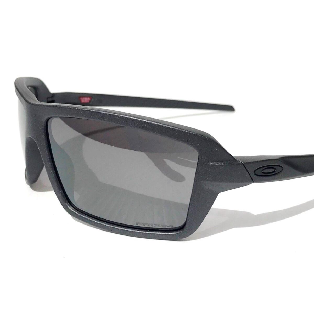 Oakley sunglasses Cables - Grey Frame, Black Lens