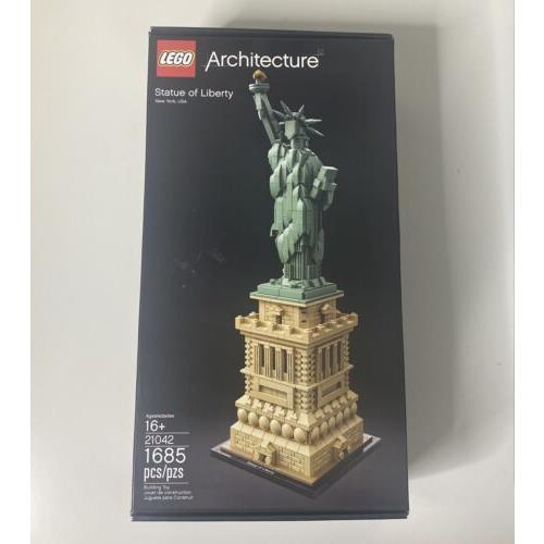 Lego Architecture Statue of Liberty 21042 Building Kit 1685 Pieces