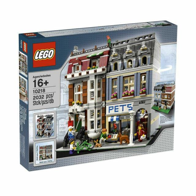 Lego City Set Modular Pet Shop Building Rare 10218