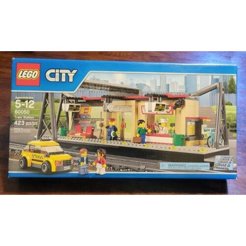 Lego City 60050 Train Station Rare Htf Taxi Town