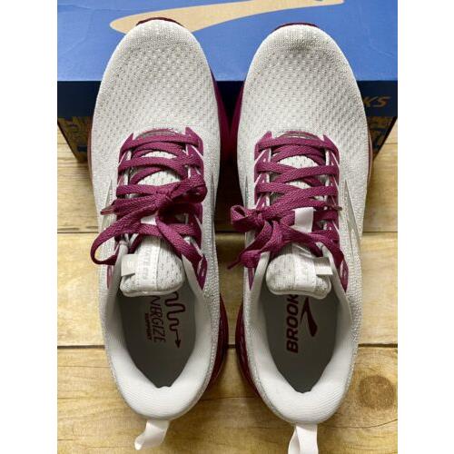 Brooks Levitate Gts 5 Grey Lavender Running Shoes Women`s Size 8.5B