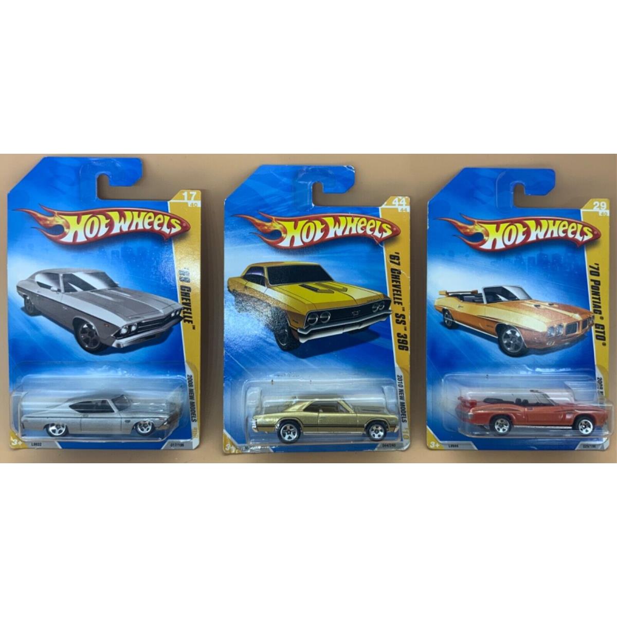 Hot Wheels Classic Muscle Diecast 67 Chevelle 69 Chevelle SS 396 70 Pontiac Gto