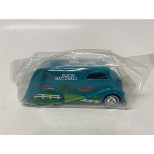 Hot Wheels 15th Annual Collectors Teal Charity Deco Delivery Baggie Car