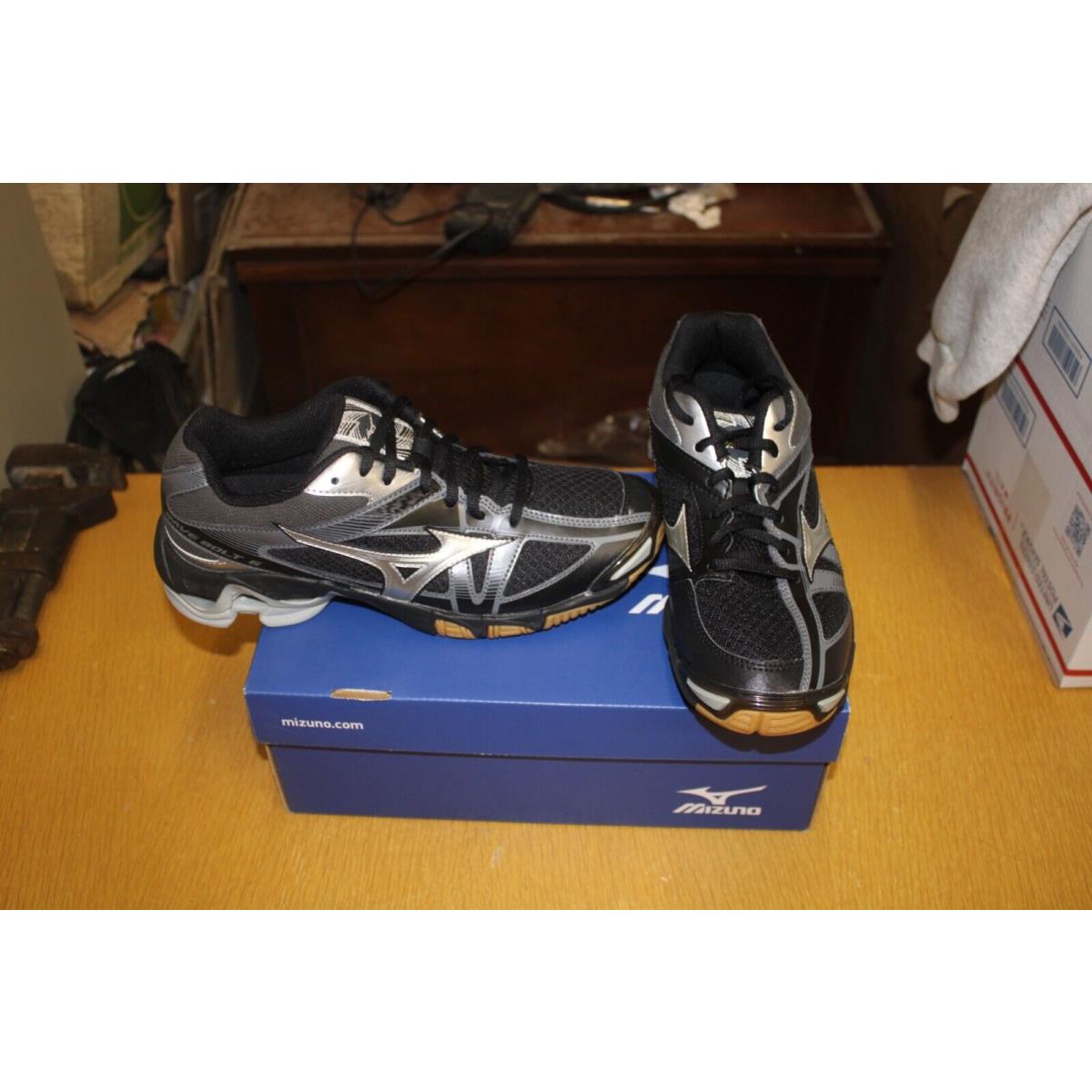 Beschikbaar Kiezen Nadruk Mizuno Wave Bolt 6 Vollyball Shoes Womens Size 7 Black/silver |  045837277188 - Mizuno shoes - Black | SporTipTop