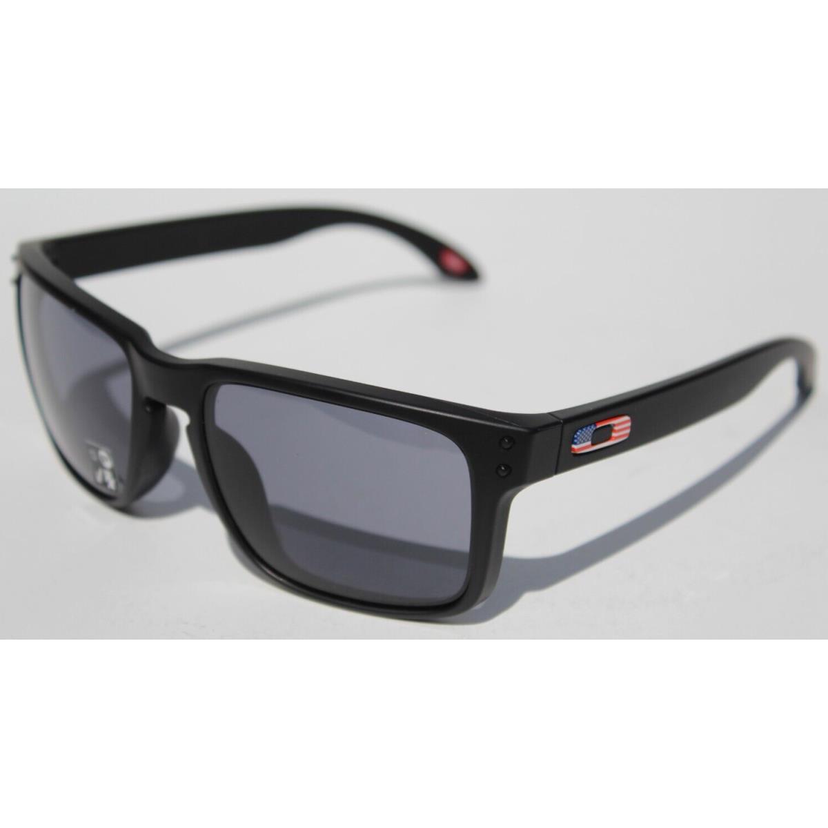 Oakley Holbrook USA Matte Black - OO9102-E655