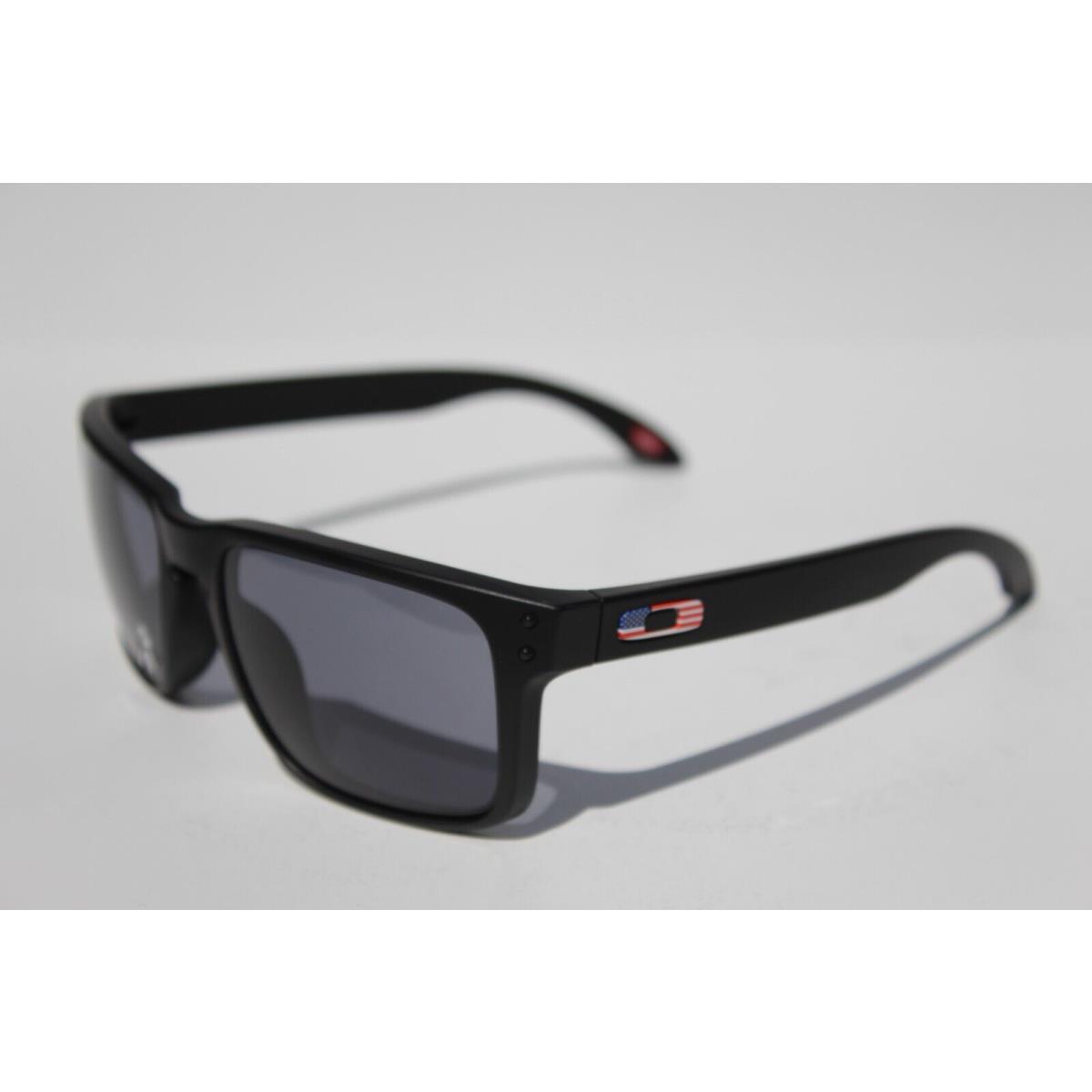 Oakley Holbrook USA Matte Black - OO9102-E655