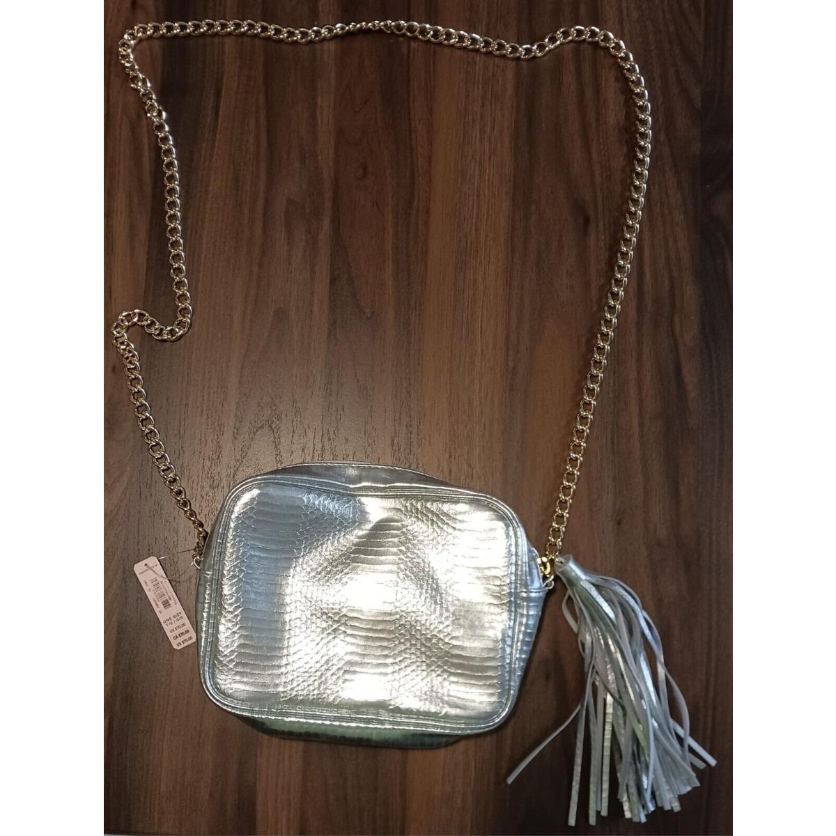 Victoria's Secret  bag  Victoria Secret One - Gold Handle/Strap, Gold Lining, Gold Hardware 2