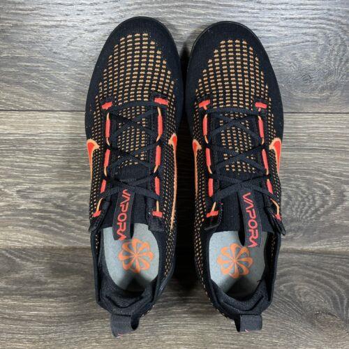 Nike shoes Air VaporMax Flyknit - Black, Orange 4