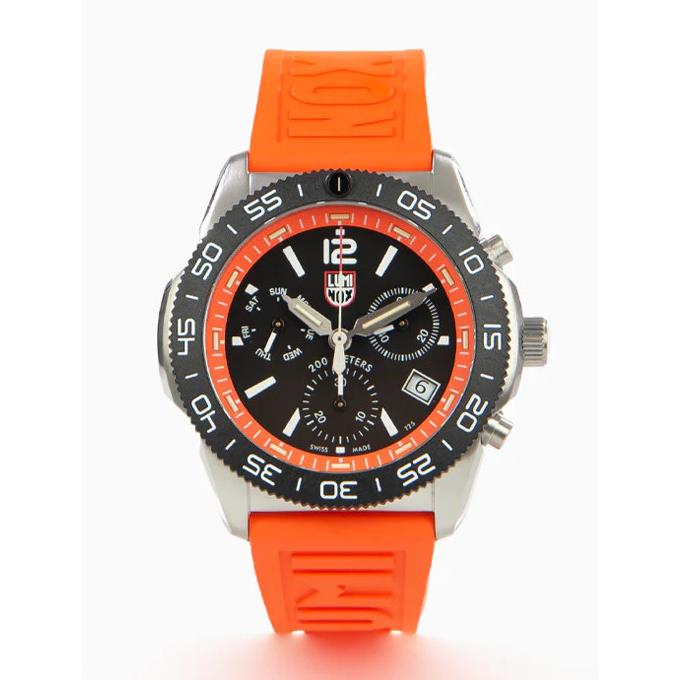 Luminox Pacific Diver Orange Sapphire Black Dial Chronograph Men`s Watch XS.3149