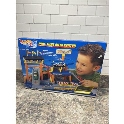Hot Wheels Pro Tune Center -sealed - Made IN 2000 - Mattel - 65754-95