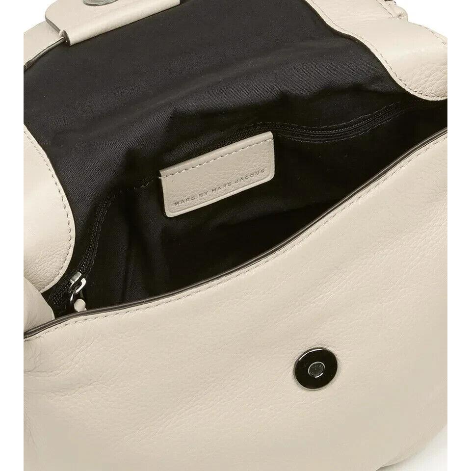 Marc Jacobs  bag  NATASHA - Black Handle/Strap, Gunmetal Hardware, BEIGE PAPYRUS Exterior 8