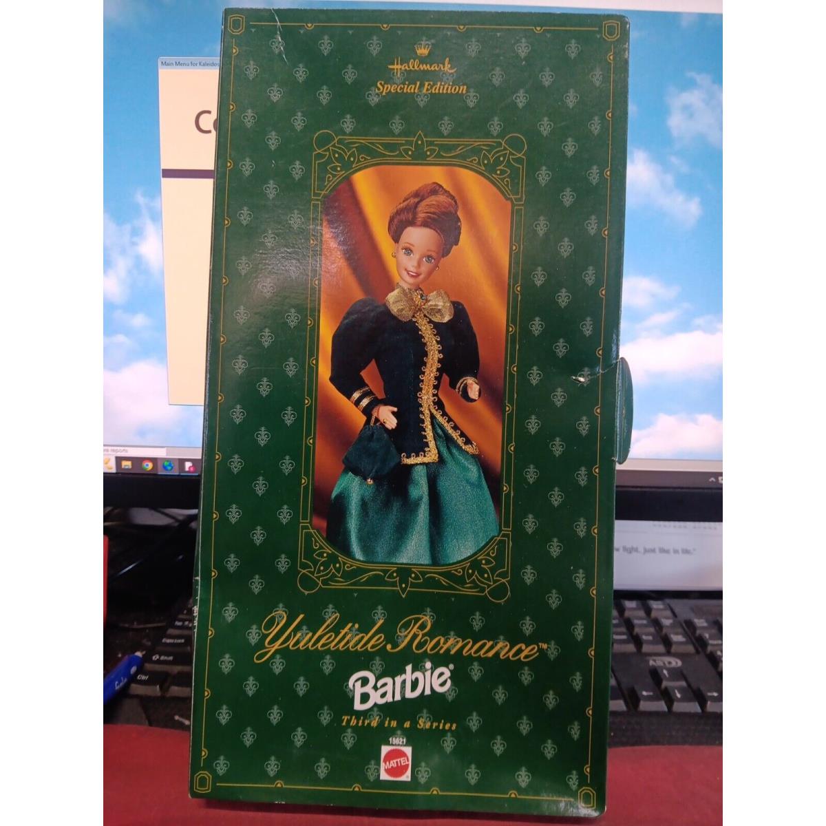 Vintage Barbie Yuletide Romance Doll Hallmark Special Edition 1996 Mattel T9