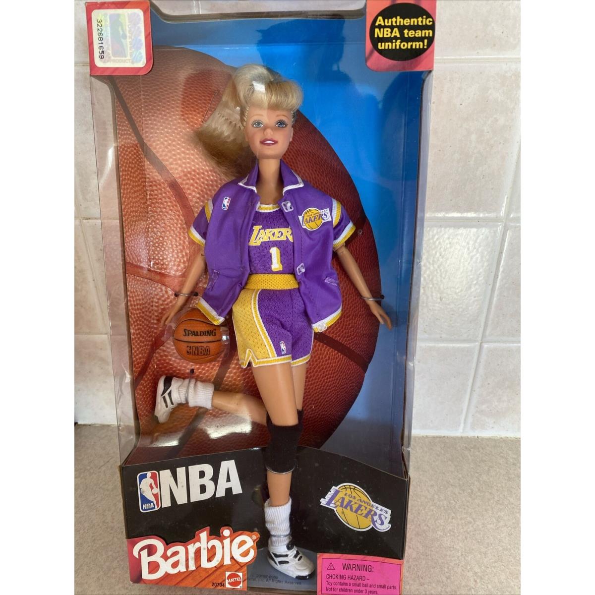 1998 20704 LA Lakers Barbie Doll Mattel Los Angeles Nba Vintage