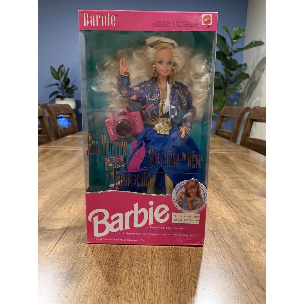 1992 Mattel Sea Holiday Foreign Barbie Doll 5471 1992 Mattel Excellent