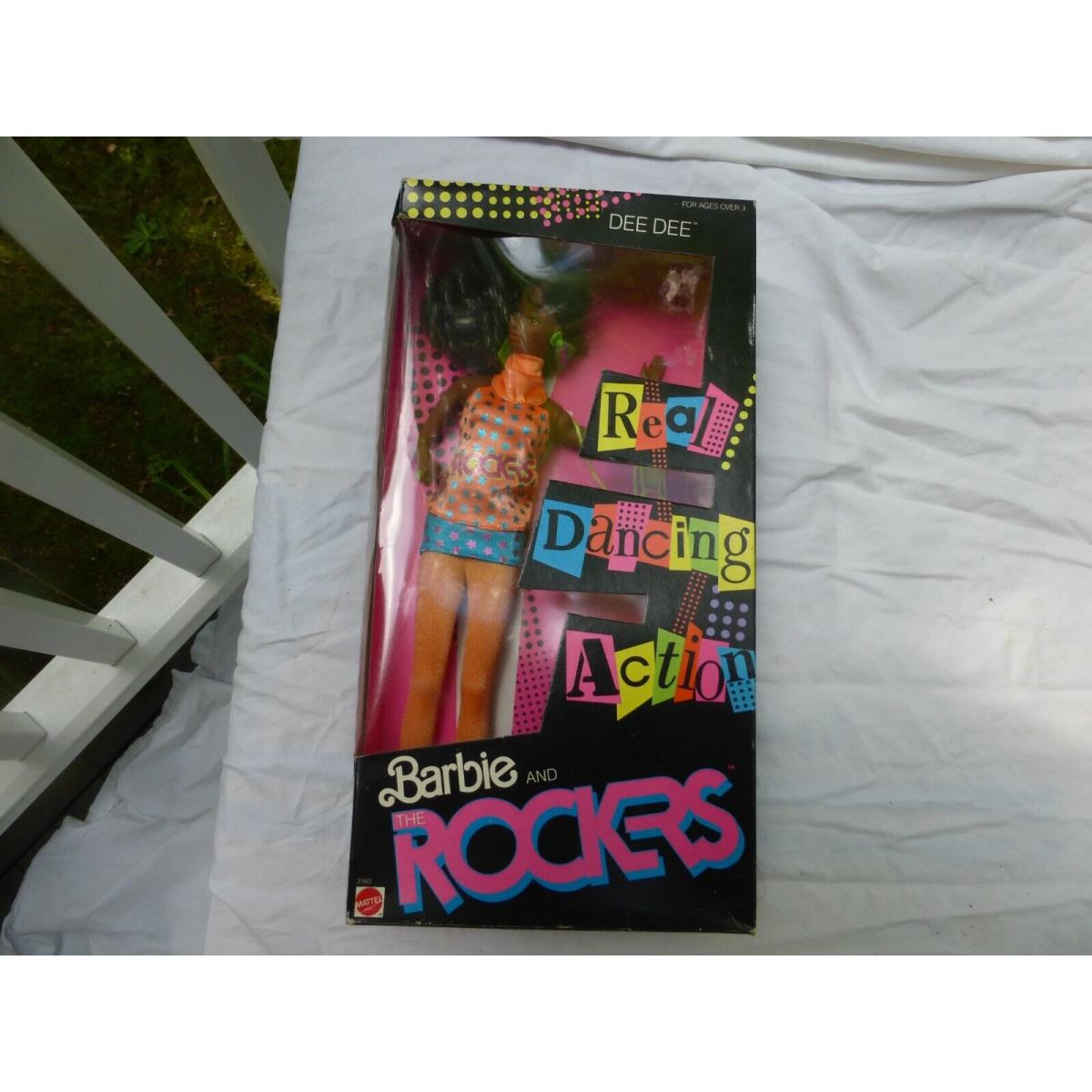 Vintage 1980`s Dee Dee Doll Barbie and The Rockers 1986 Dancing