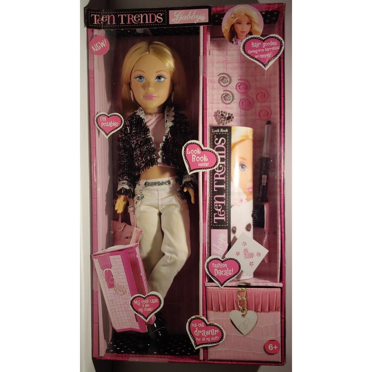 Teen Trends Gabby Fashion Doll W/ Closet Book Accessories Giftset Mattel 05`