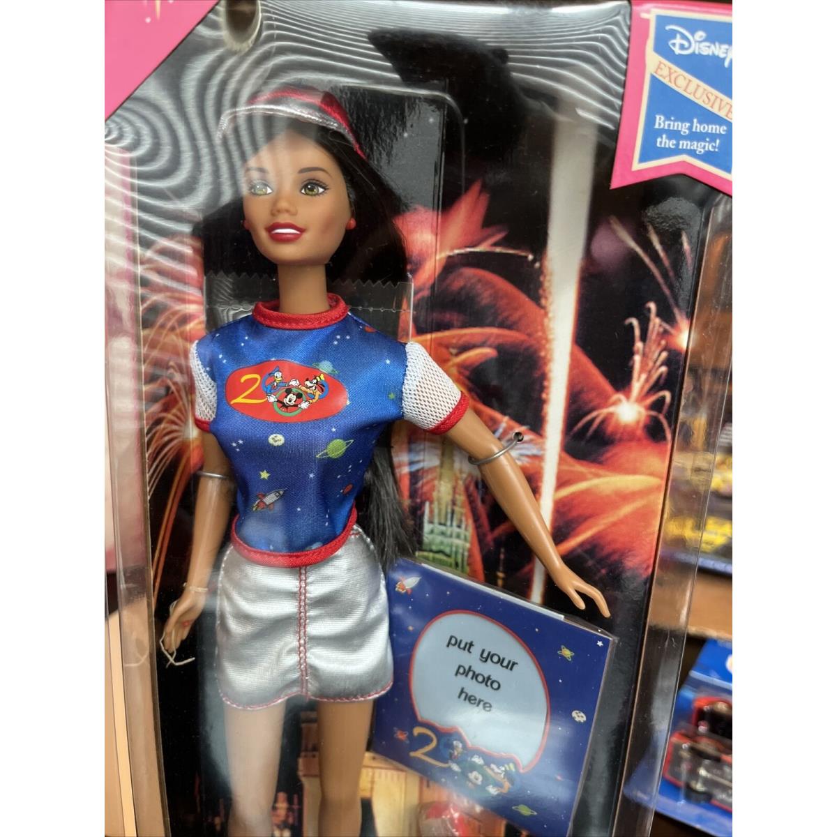 2 Walt Disney World 2000 Barbie Exclusive Doll 23838 22939