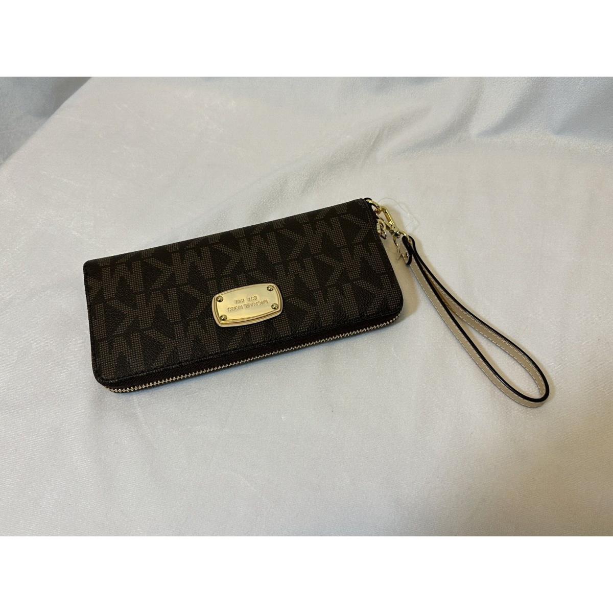 Michael kors store wallet clutch