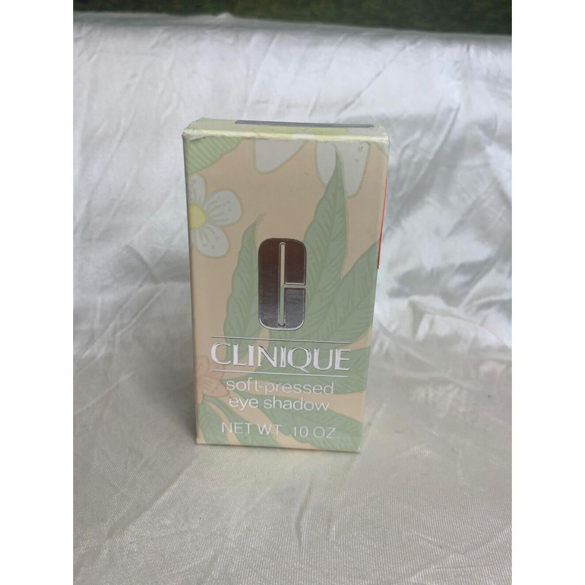 Clinique Soft Pressed Eye Shadow .10 oz 25 Star Violet