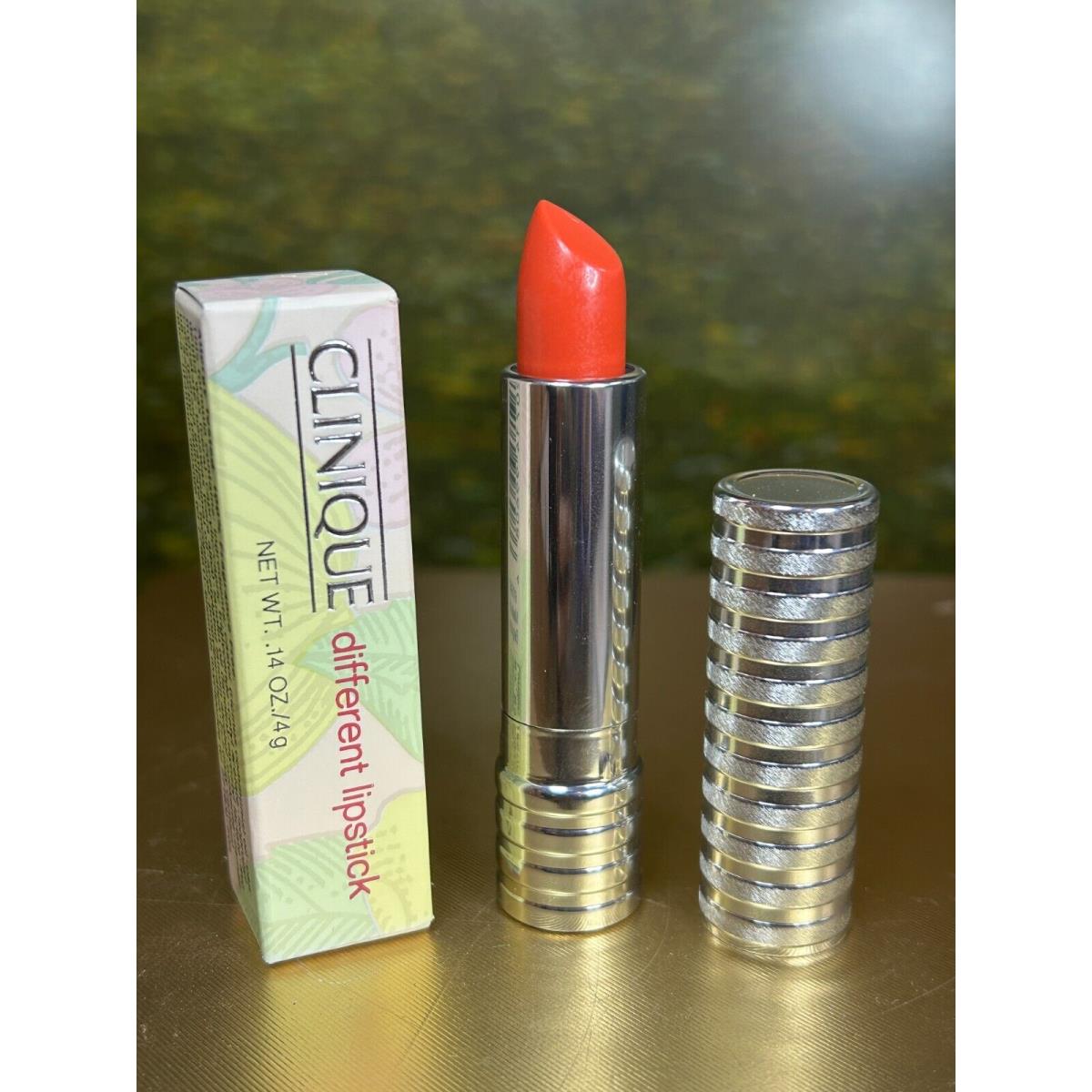 Clinique Different Lipstick 4G 67 Wild Card