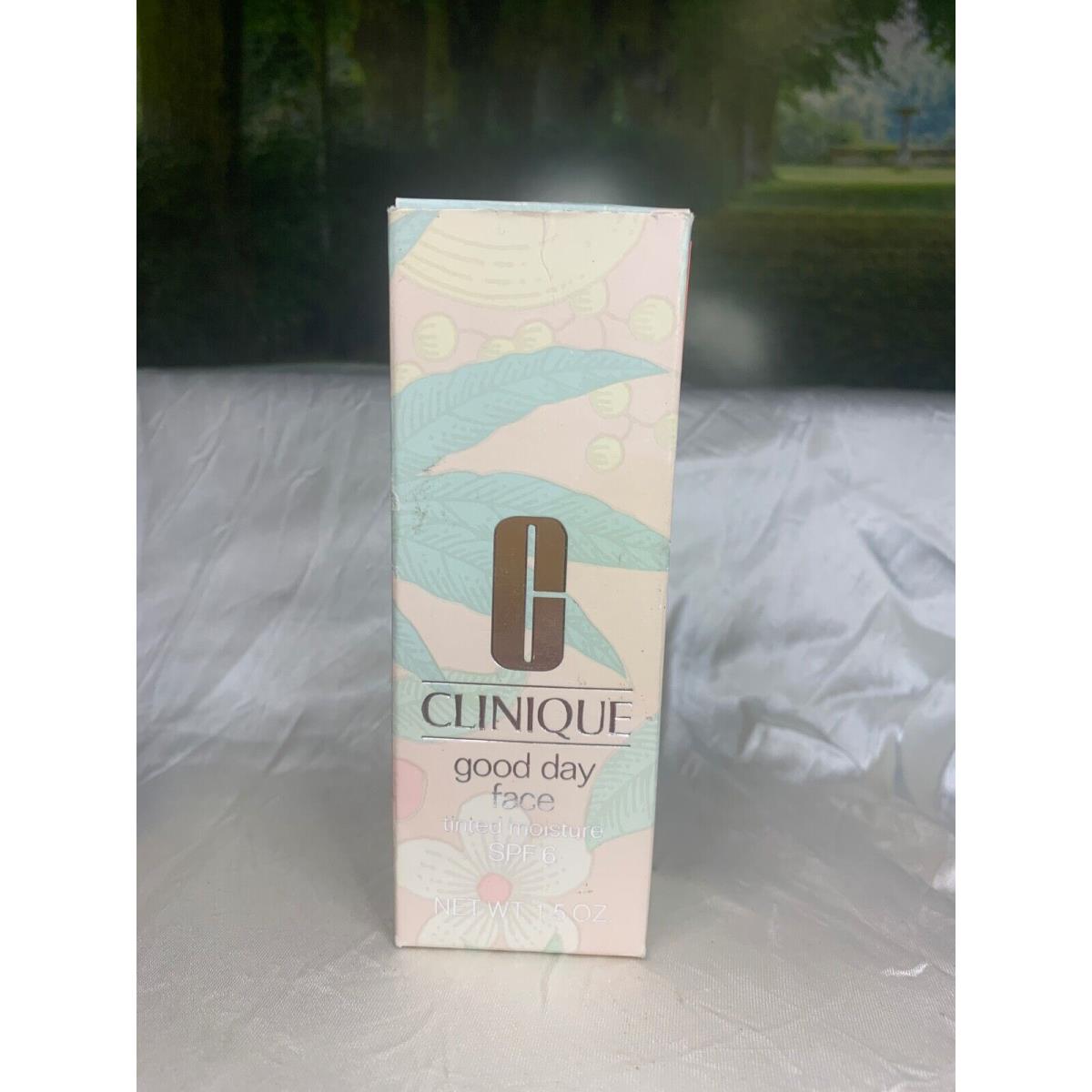 Clinique Good Day Face 1.5 oz Tinted Moisture Spf 6 14 Dark/olive