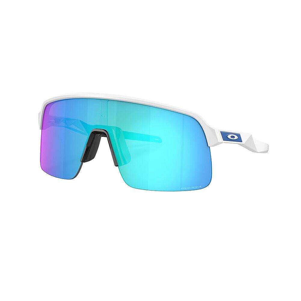 Oakley Sutro Lite Matte White w/ Prizm Sapphire - Frame: White, Lens: Blue