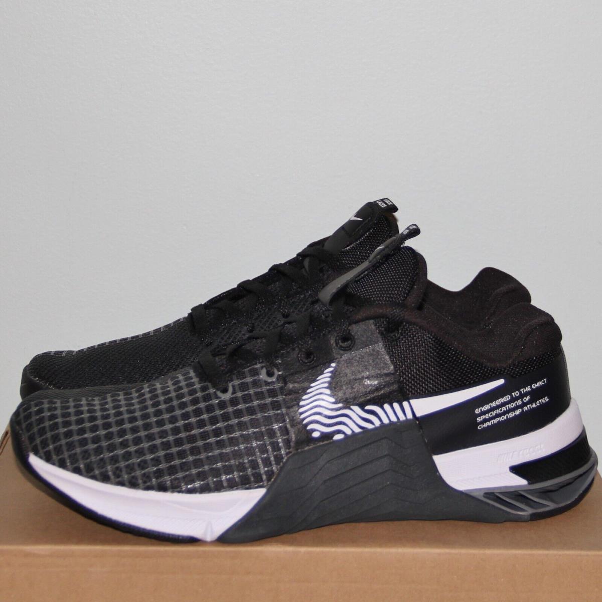 Nike Metcon 8 Crossfit Training Shoes Womens 9 DO9327-001 Black White