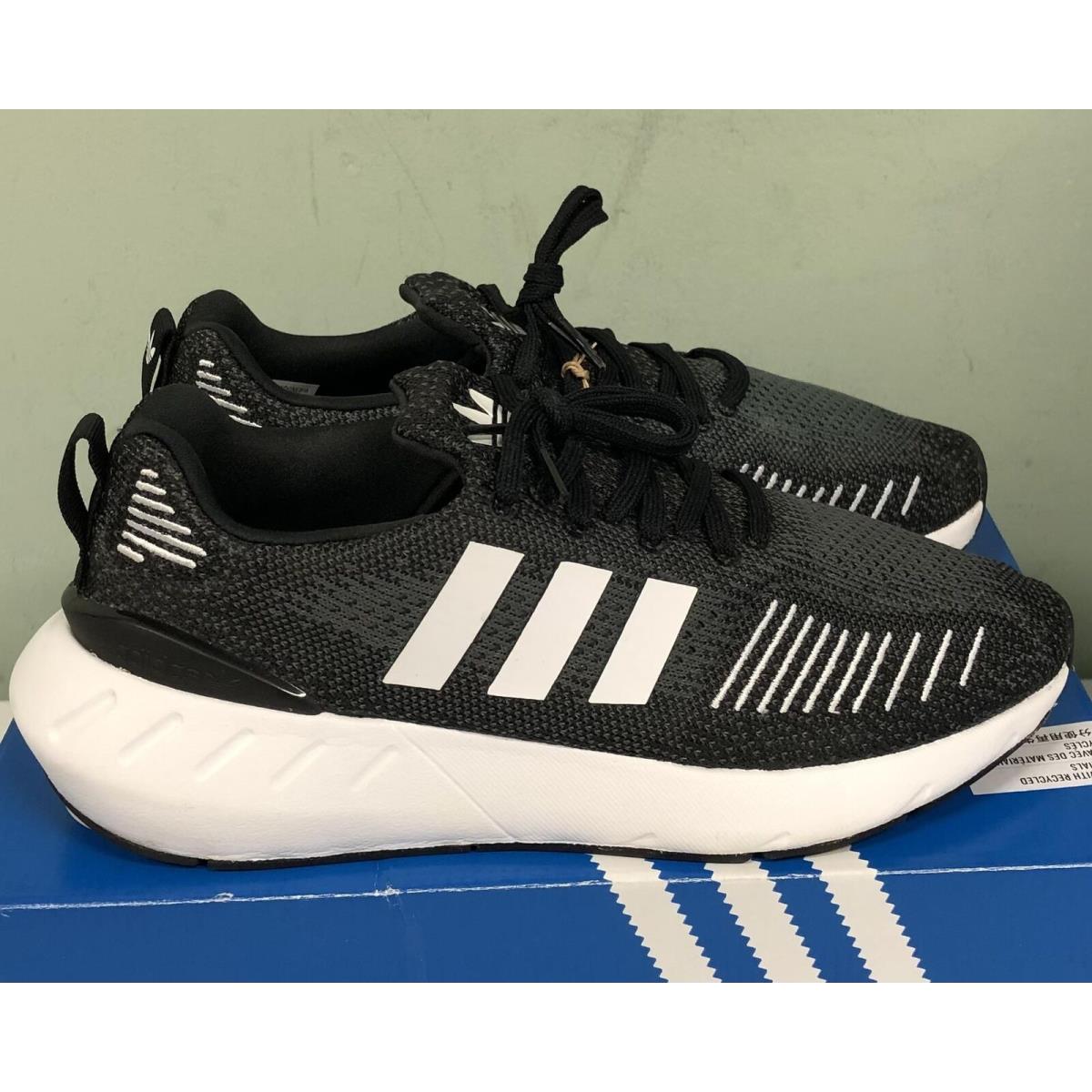 Adidas Originals Women`s Swift Run 22 Sneaker GV7971 Black/white Size 7.5M - Black