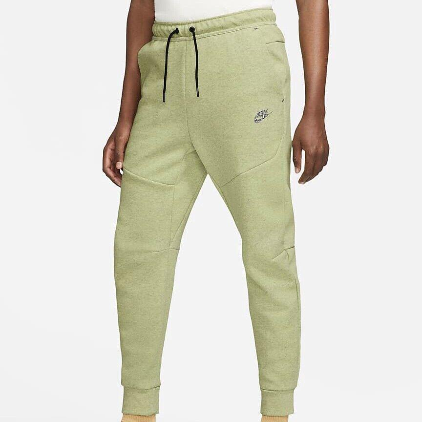 Nike Sportswear Tech Fleece Jogger Pants Men s SZ Small Green DD4706-303
