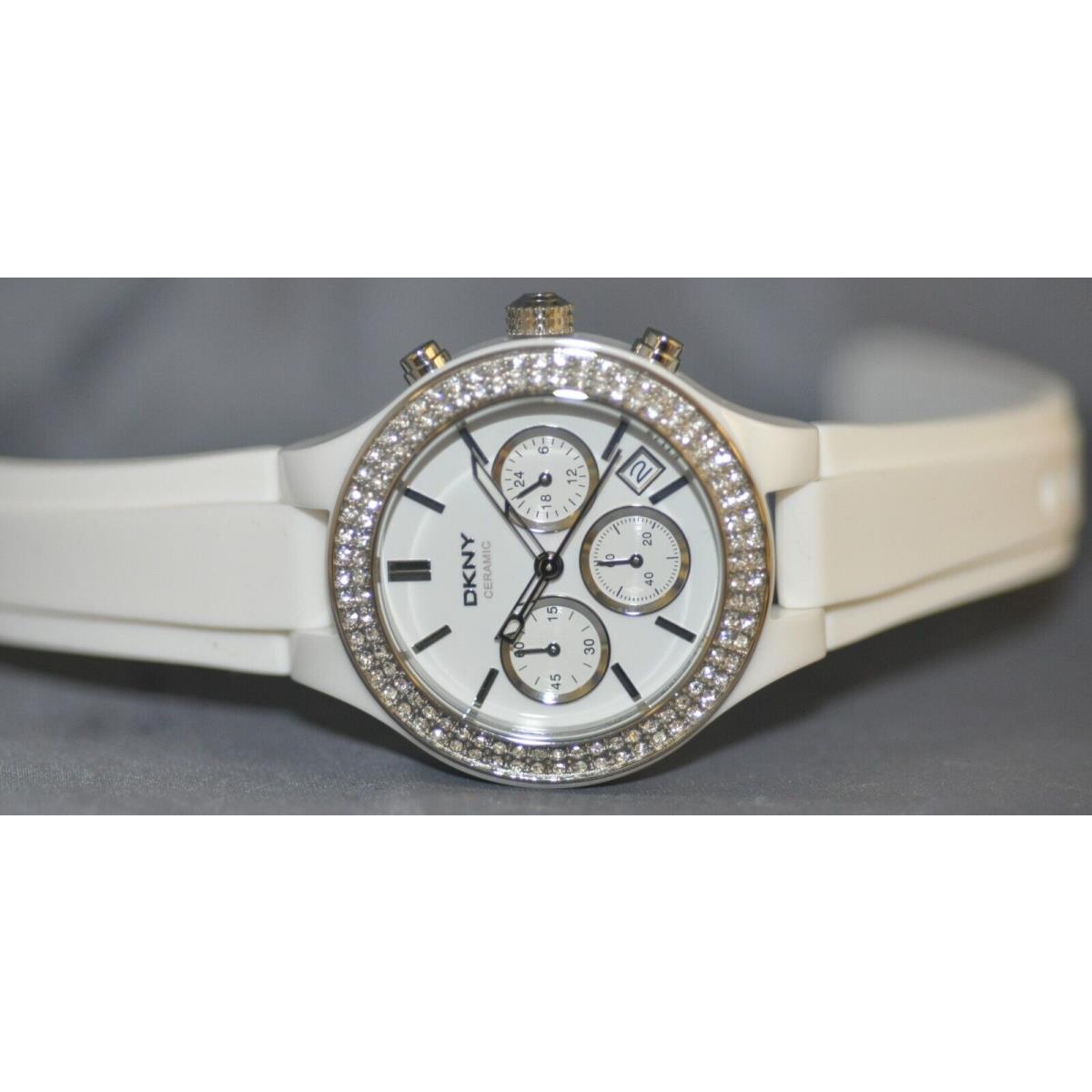 Dkny Ladies Chronograph White Dial White Rubber Watch NY8185