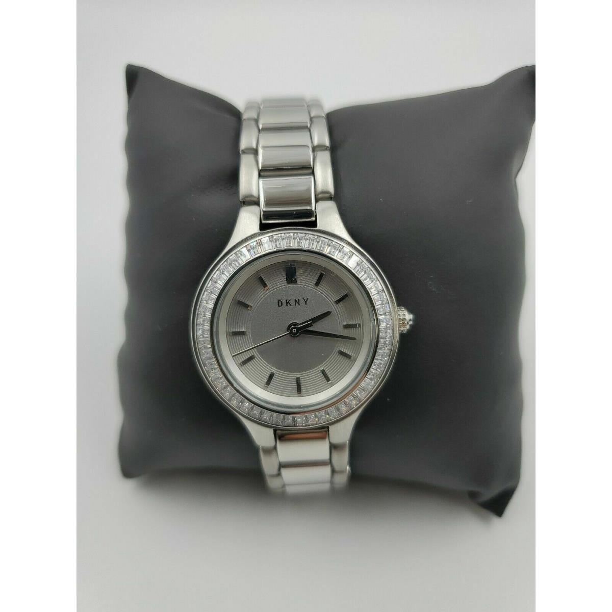 Dkny Chambers Silver Dial Stainless Steel Ladies Watch NY2391