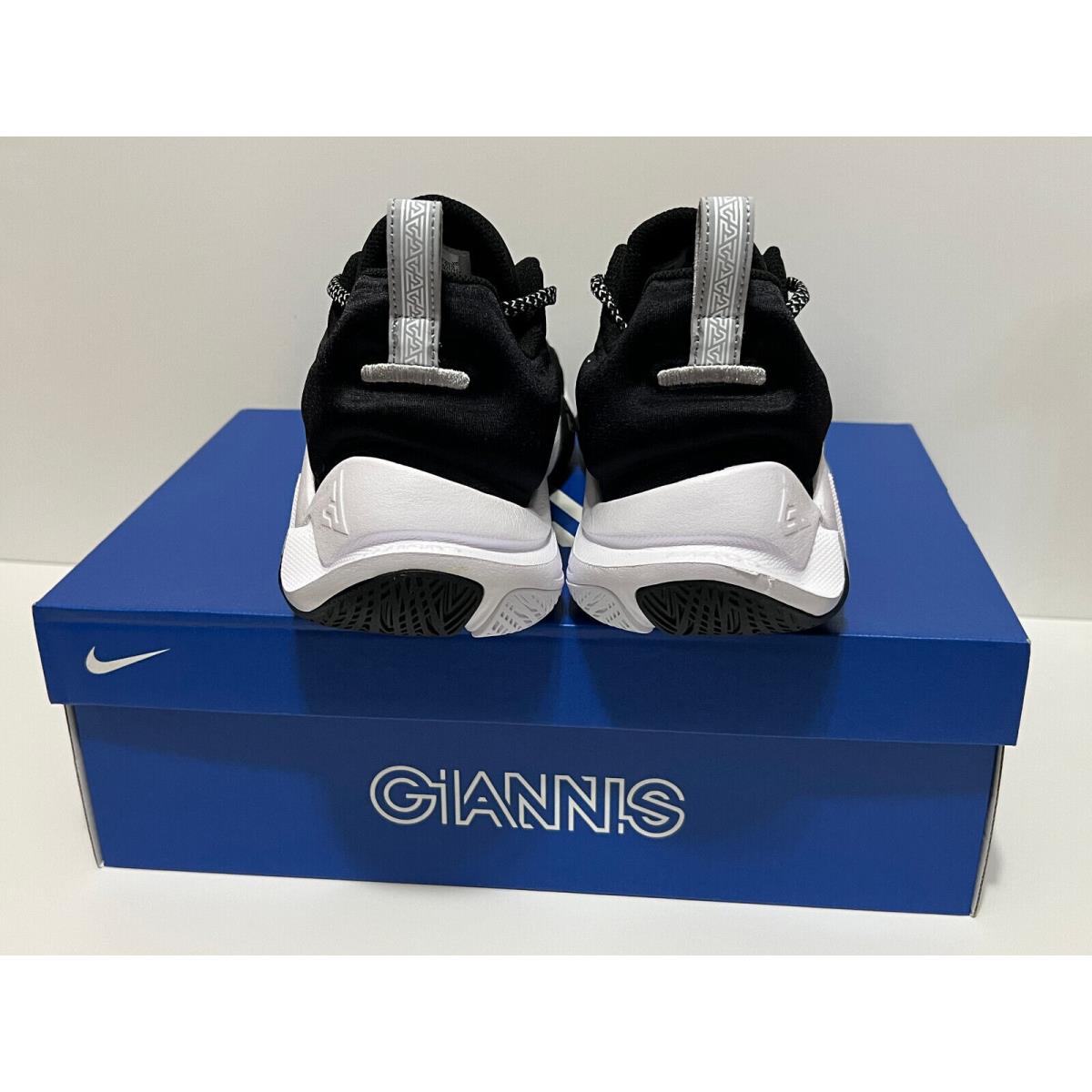 Nike shoes Giannis Immortality - Black 2