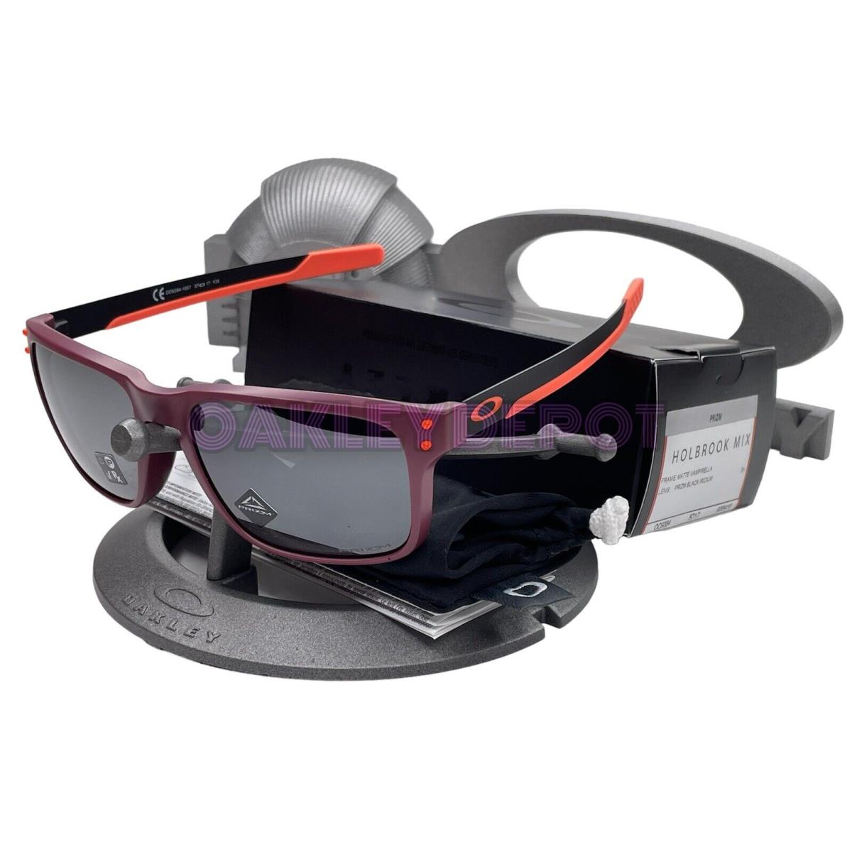 Oakley Holbrook Mix 009384 Matte Vampirella/prizm Black Sunglasses 91