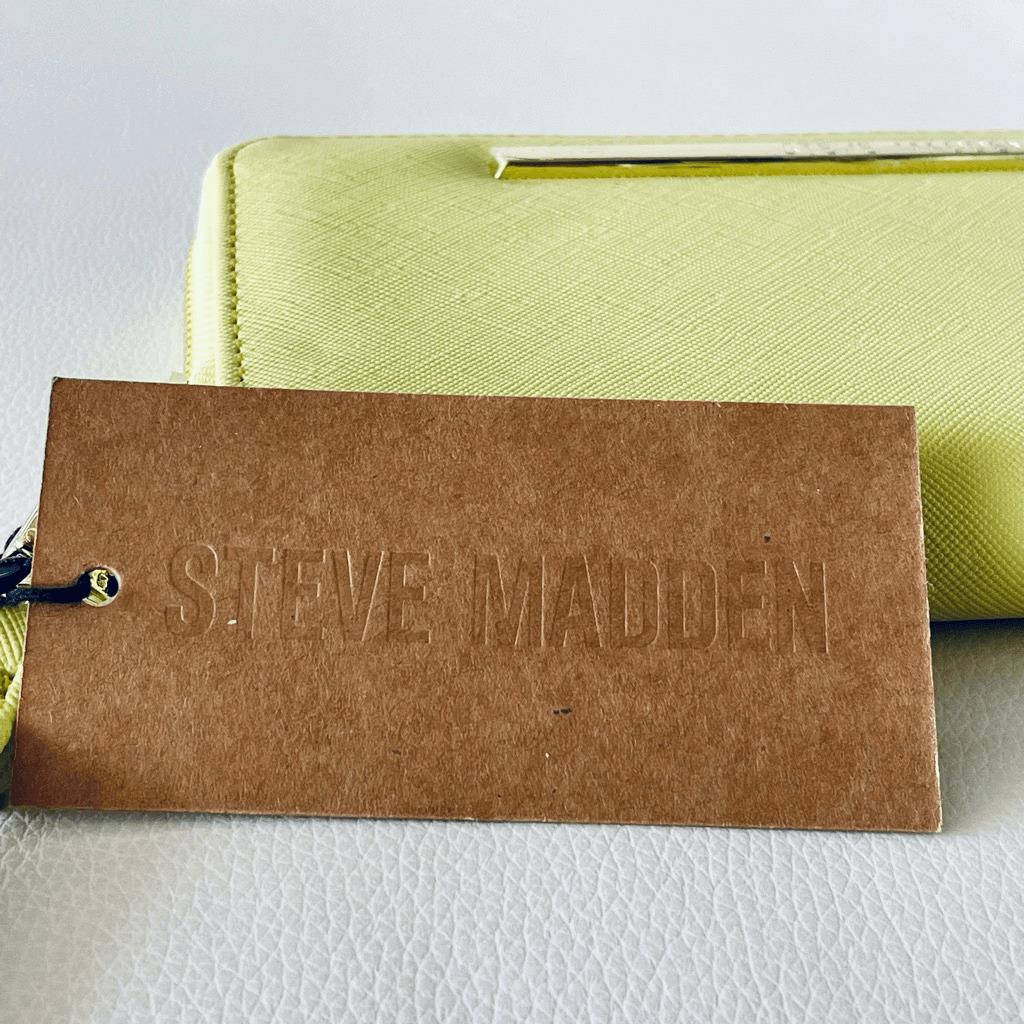 Steve Madden Gorgeous Bzippy Lemon Yellow Zip All Around Wallet Wristlet